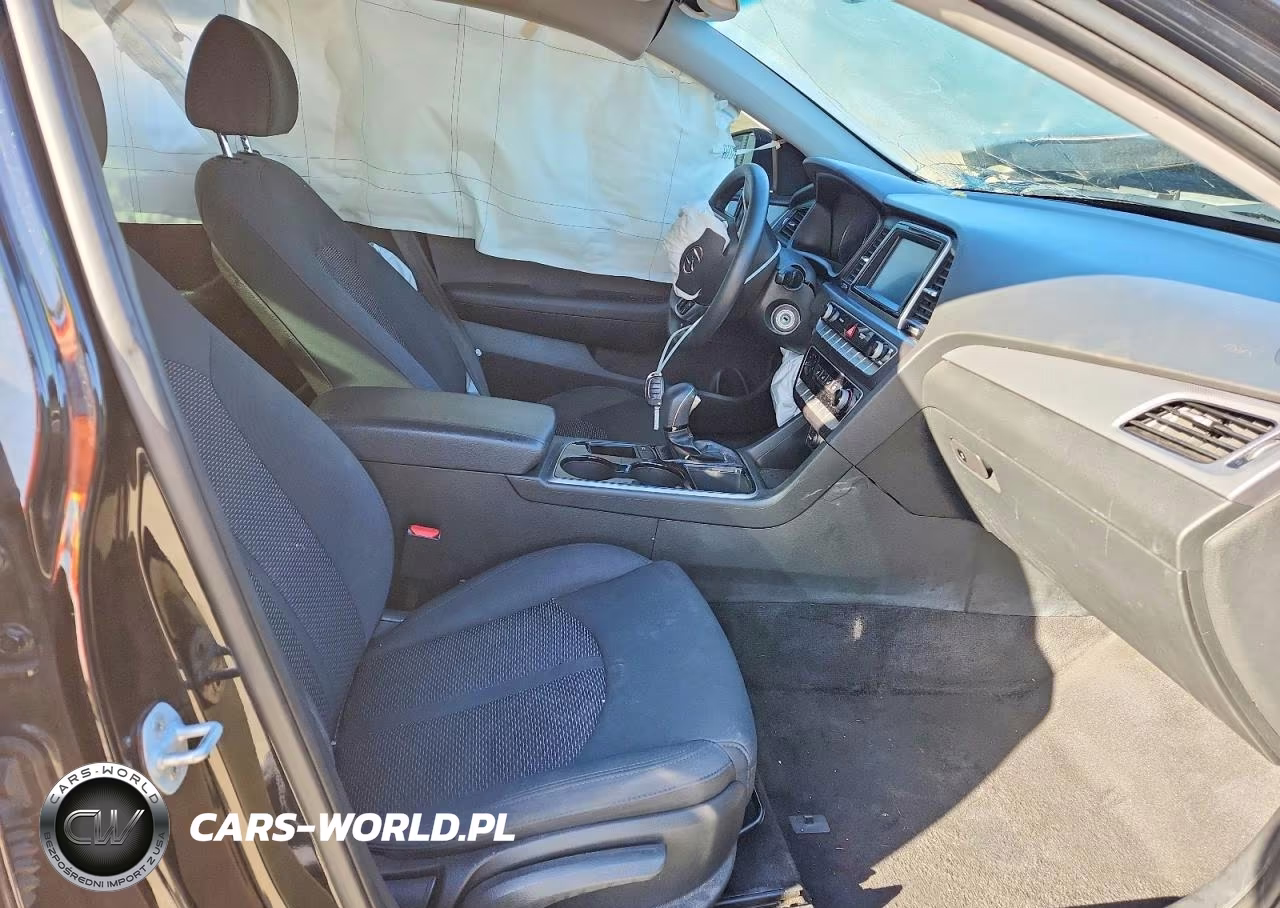 2019 Hyundai Sonata Se VIN:5NPE24AF4KH767589 - 5