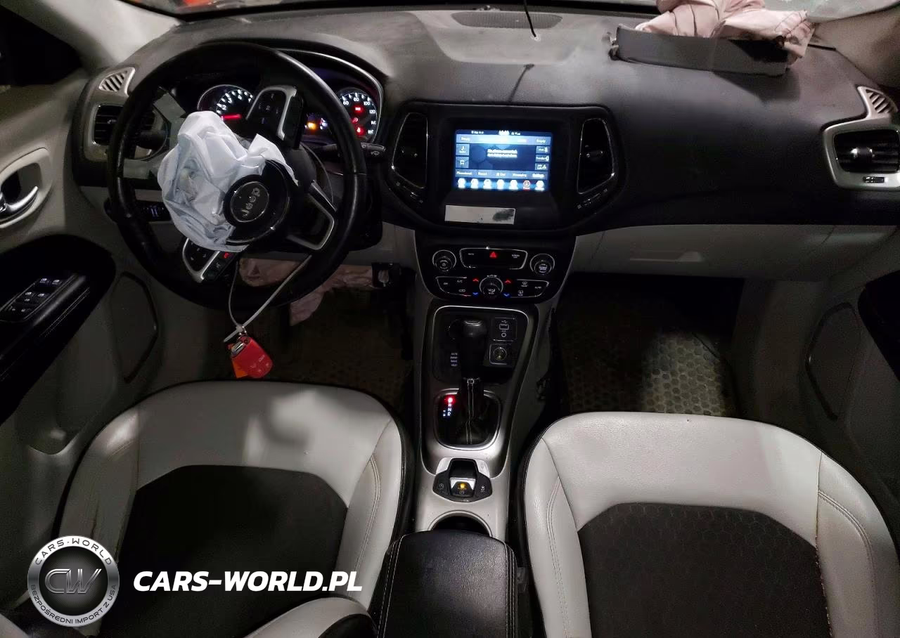 2019 Jeep Compass Latitude VIN:3C4NJDBB4KT599659 - 8