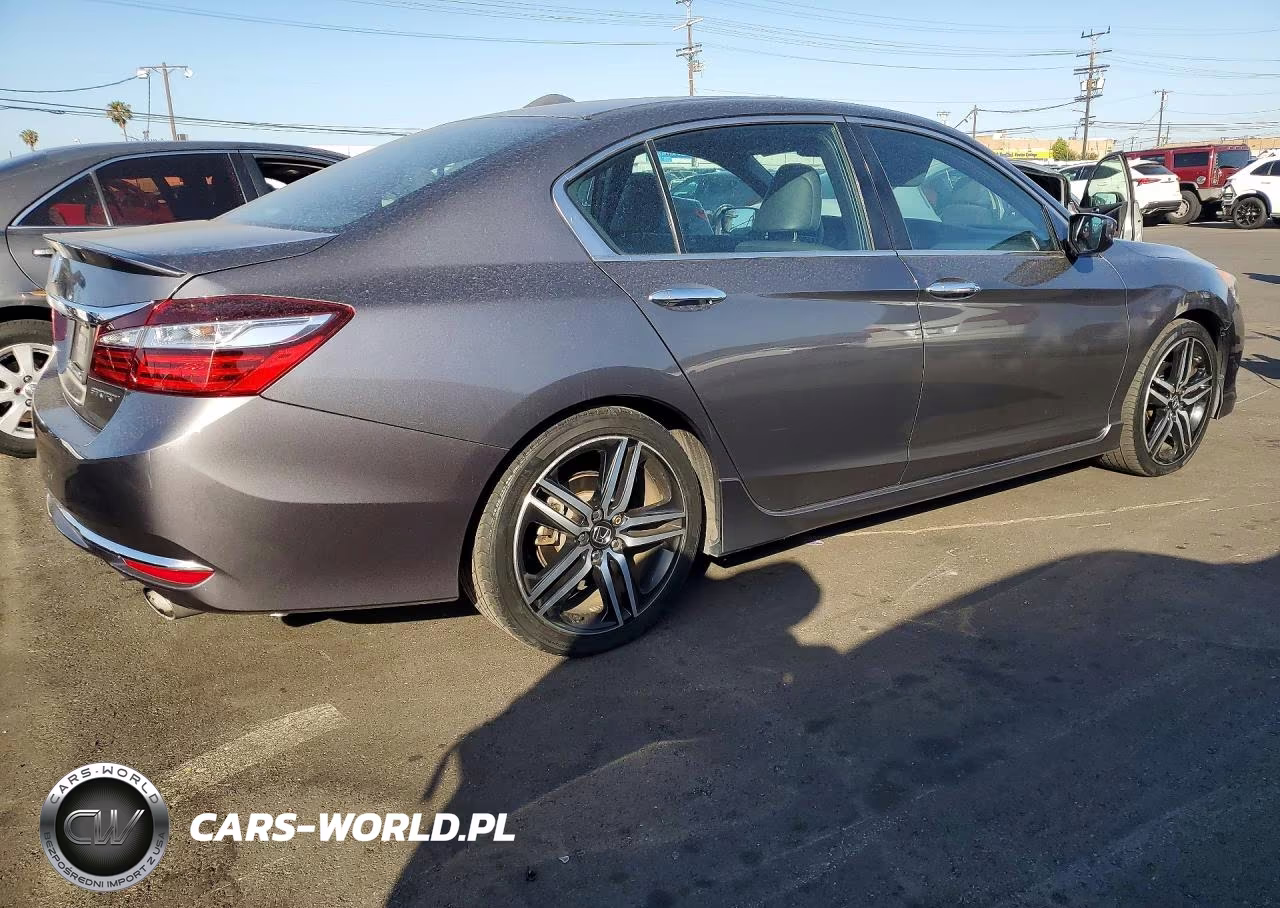 2017 Honda Accord Sport VIN:1HGCR2F67HA072038 - 3