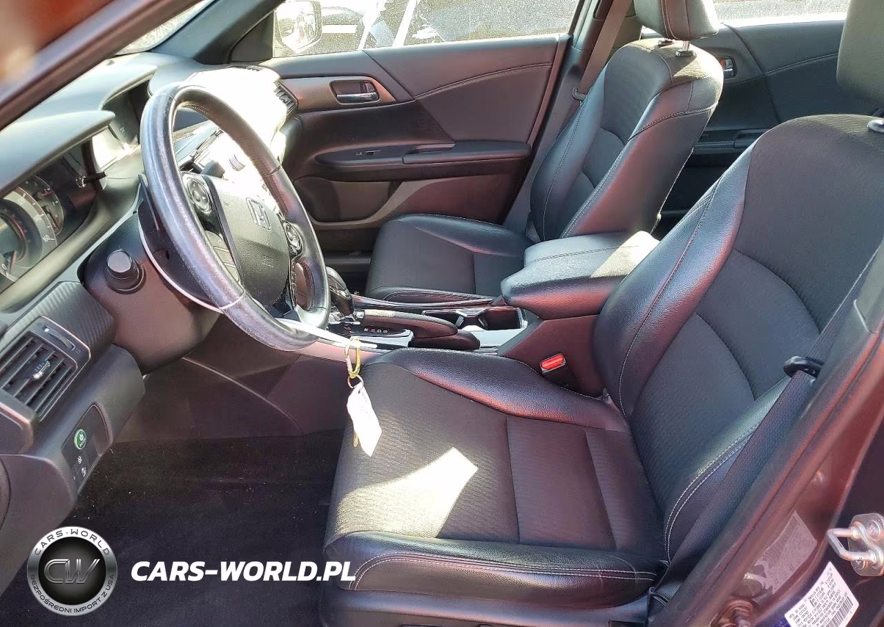 2017 Honda Accord Sport VIN:1HGCR2F67HA072038 - 7