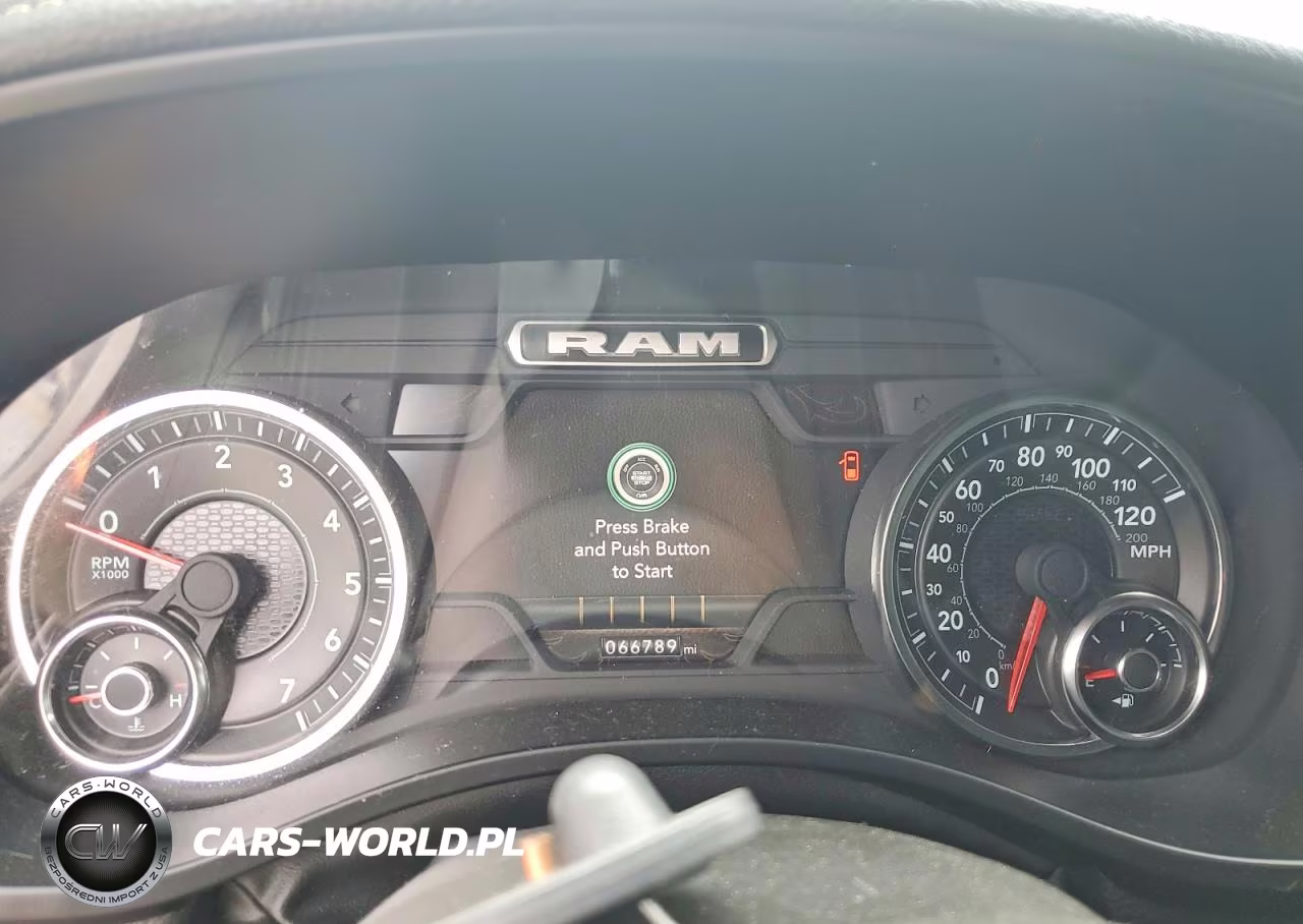 2023 Ram 1500 Laramie VIN:1C6RREJT5PN640308 - 9