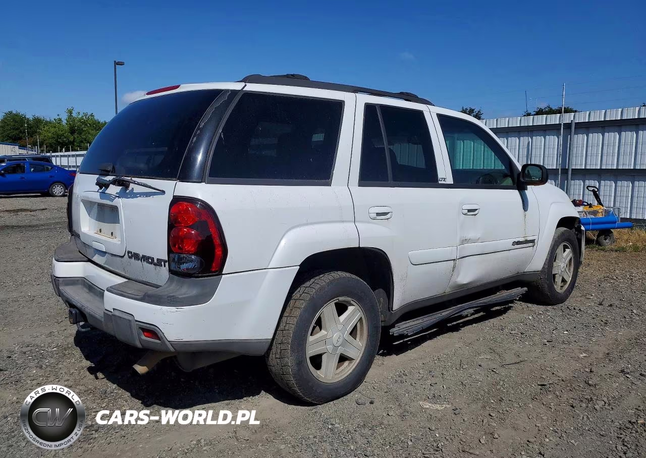 2002 Chevrolet Trailblazer VIN:1GNDT13S722456345 - 3