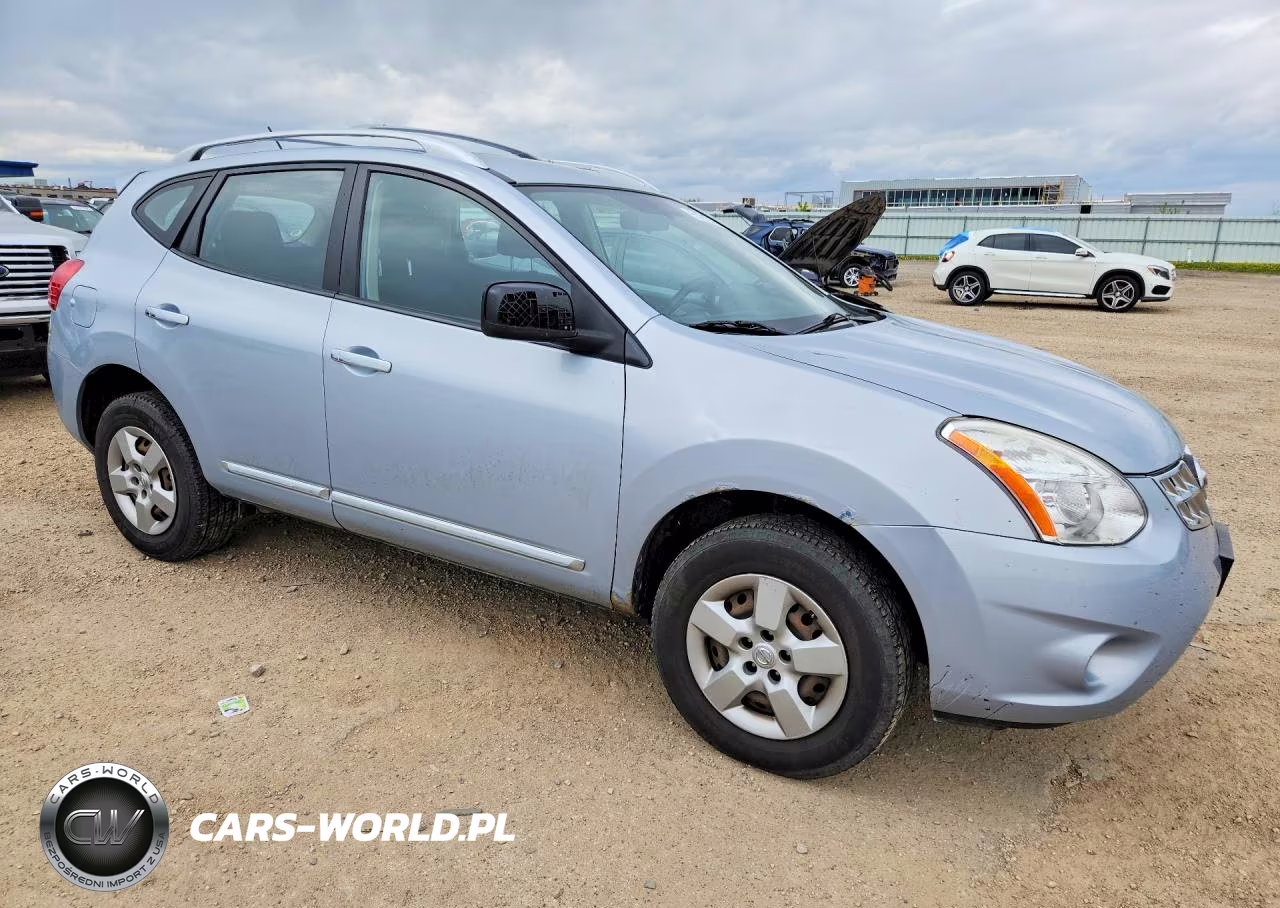 2014 Nissan Rogue Select S VIN:JN8AS5MV0EW204582 - 4