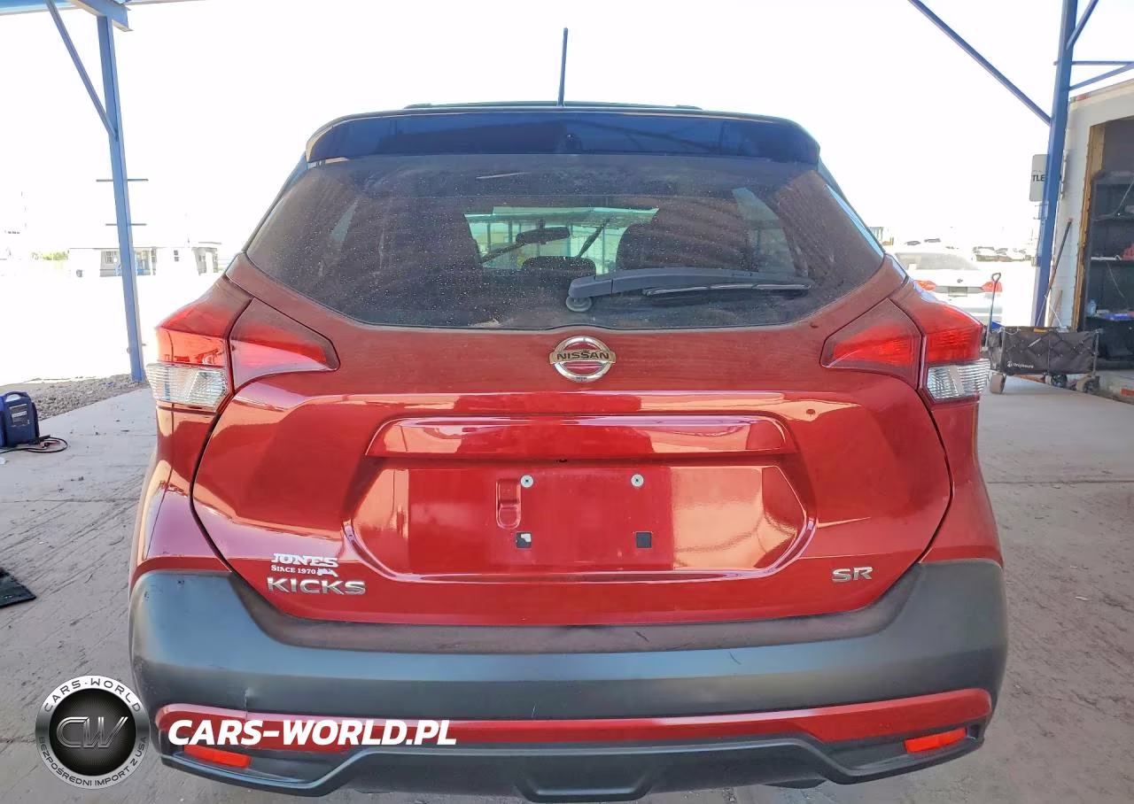 2019 Nissan Kicks Sr VIN:3N1CP5CU6KL564703 - 6