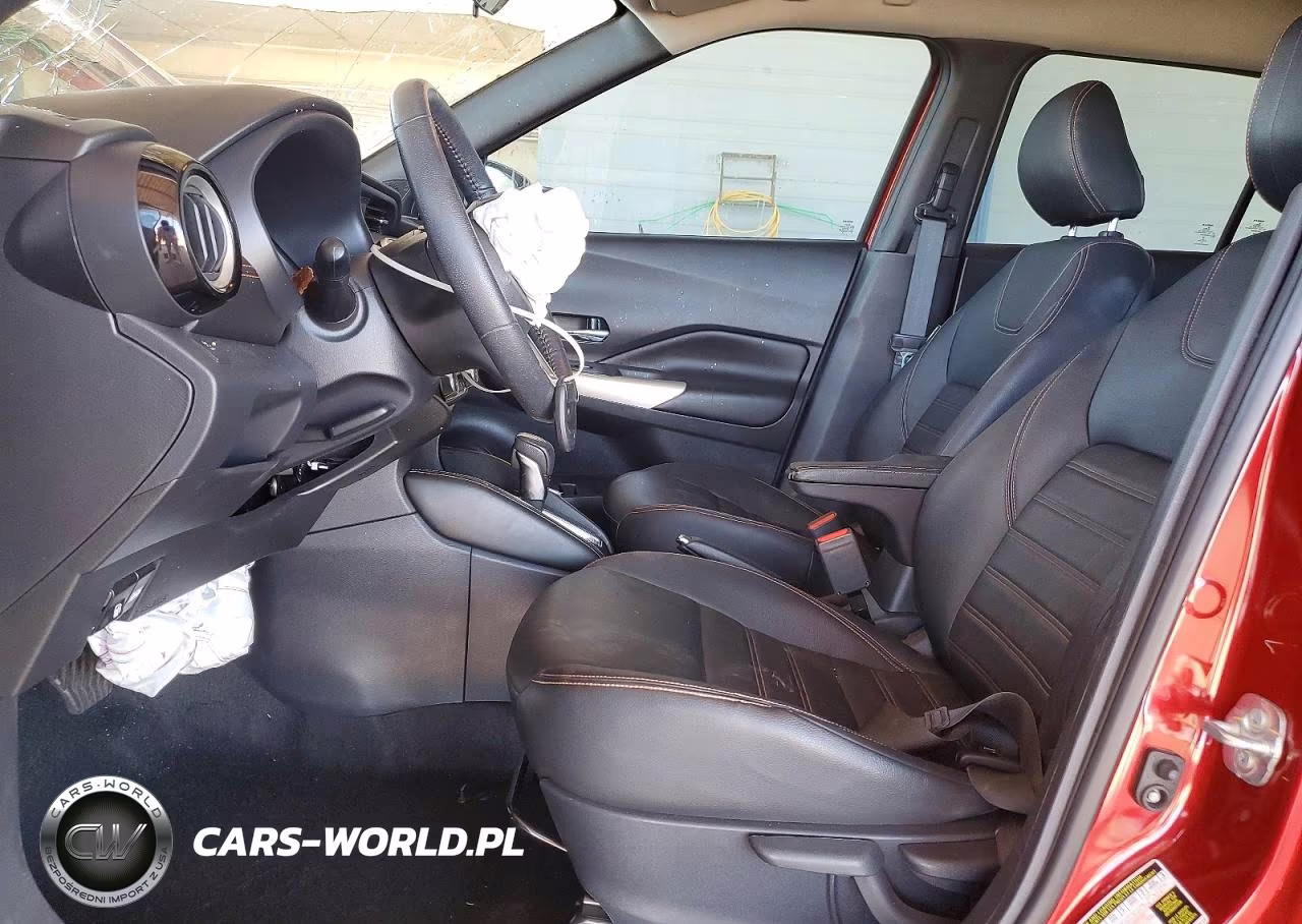 2019 Nissan Kicks Sr VIN:3N1CP5CU6KL564703 - 7