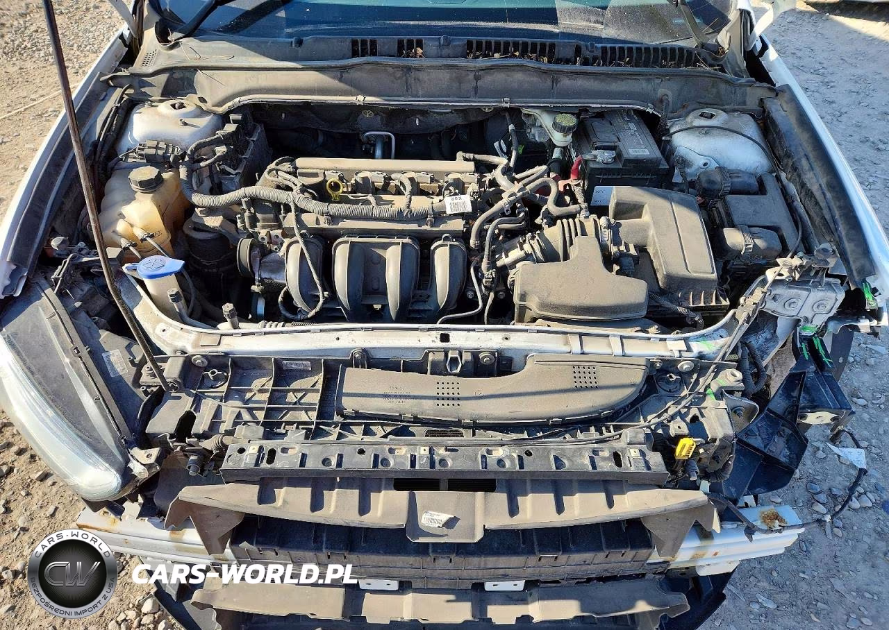 2015 Ford Fusion S VIN:3FA6P0G75FR163167 - 11