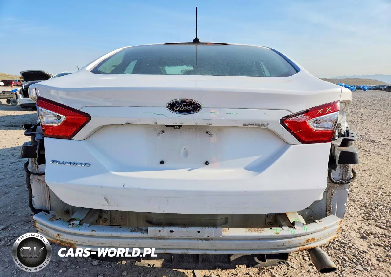 2015 Ford Fusion S VIN:3FA6P0G75FR163167 - 6