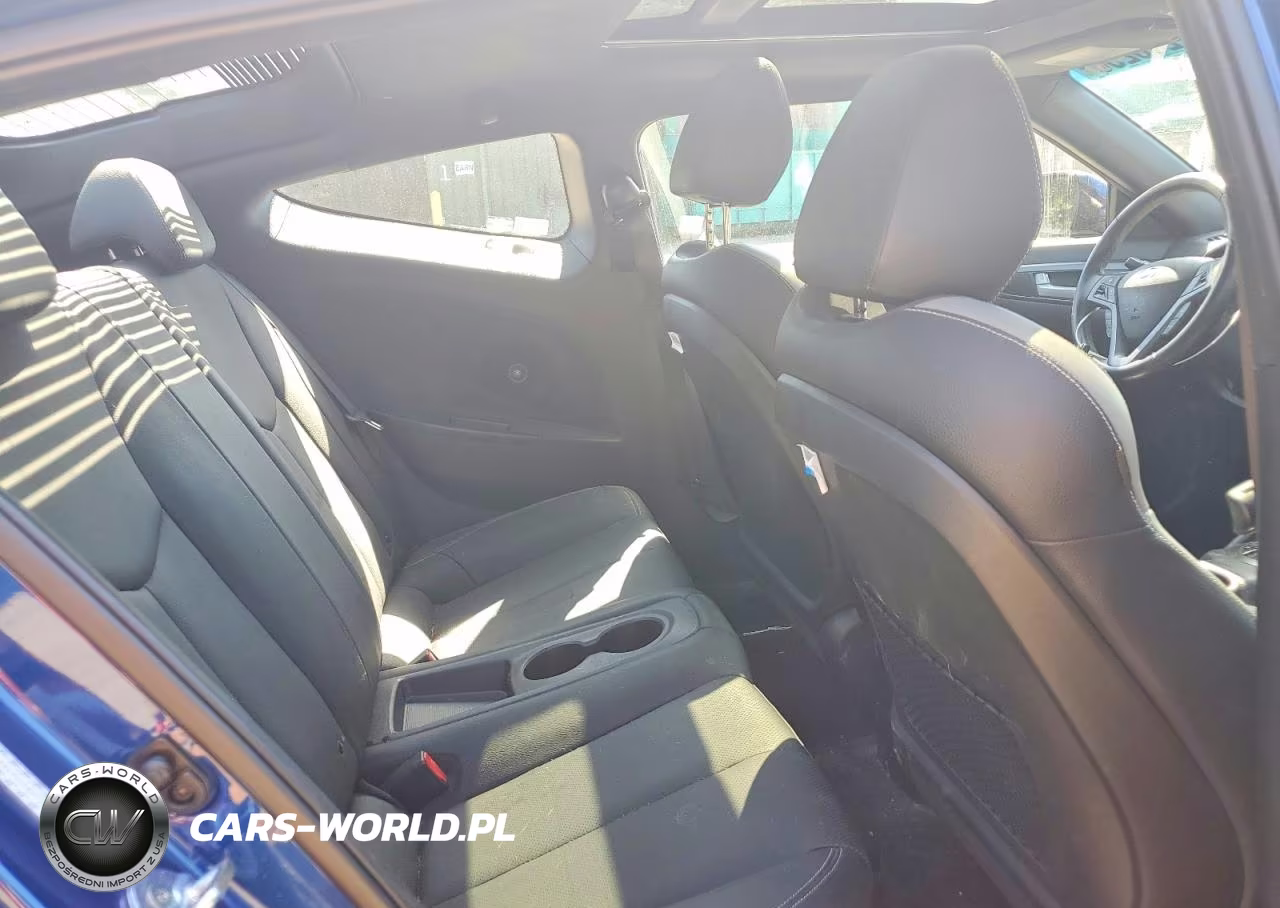 2016 Hyundai Veloster Turbo VIN:KMHTC6AEXGU289758 - 10