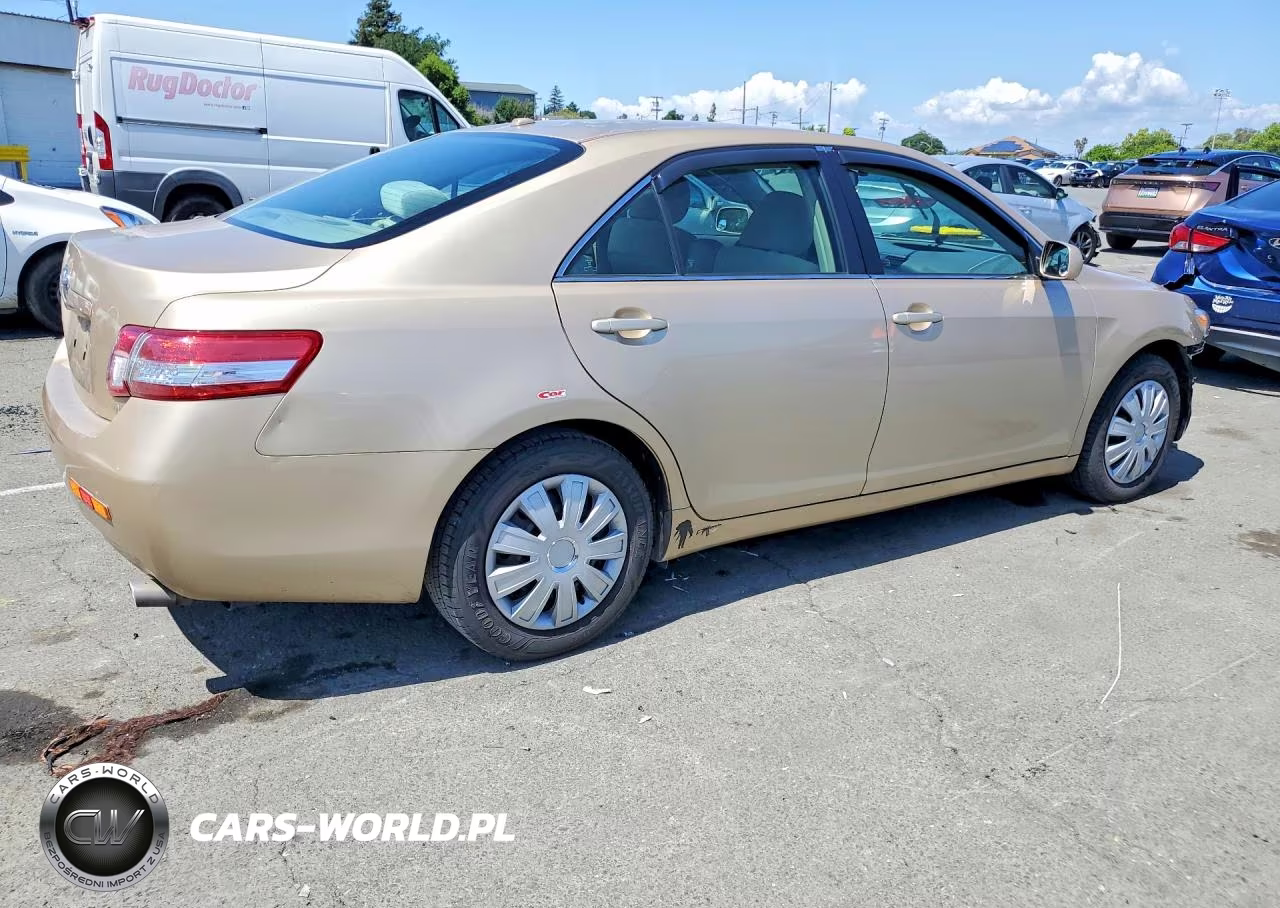 2011 Toyota Camry Le VIN:4T1BF3EK6BU704830 - 3