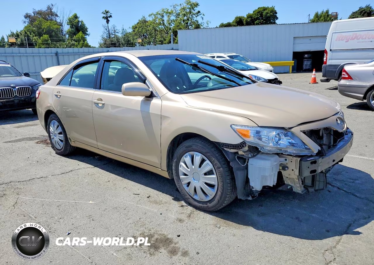 2011 Toyota Camry Le VIN:4T1BF3EK6BU704830 - 4