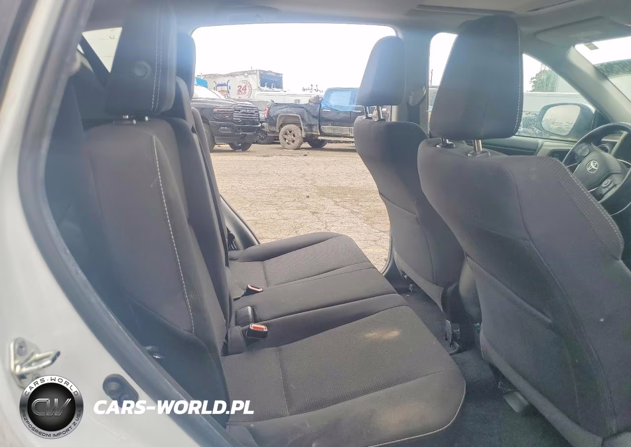 2018 Toyota Rav4 Xle VIN:2T3WFREV6JW517513 - 10