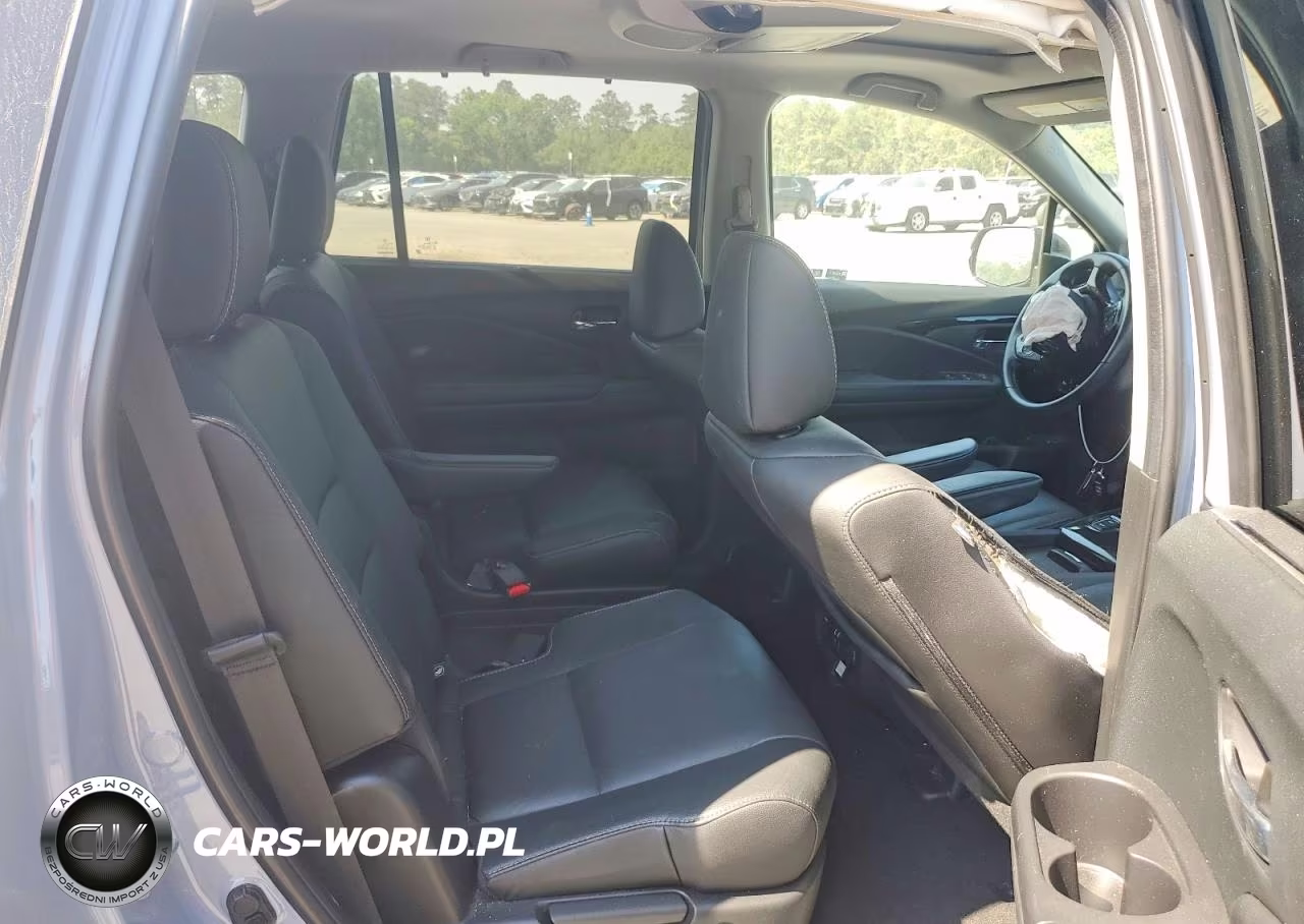 2022 Honda Pilot Touring VIN:5FNYF5H60NB030504 - 11