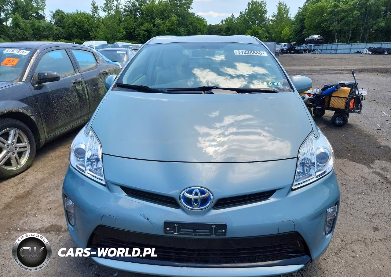 2015 Toyota Prius Two VIN:JTDKN3DU7F1906450 - 5