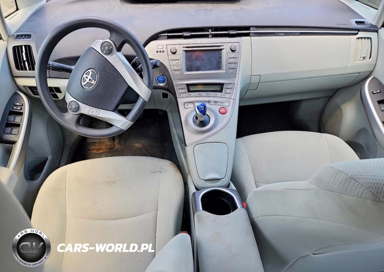 2015 Toyota Prius Two VIN:JTDKN3DU7F1906450 - 8