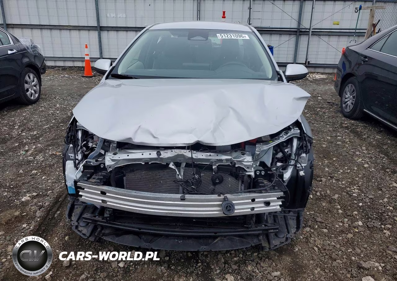 2025 Toyota Corolla Hybrid Le VIN:JTDBCMFE5SJ041330 - 5