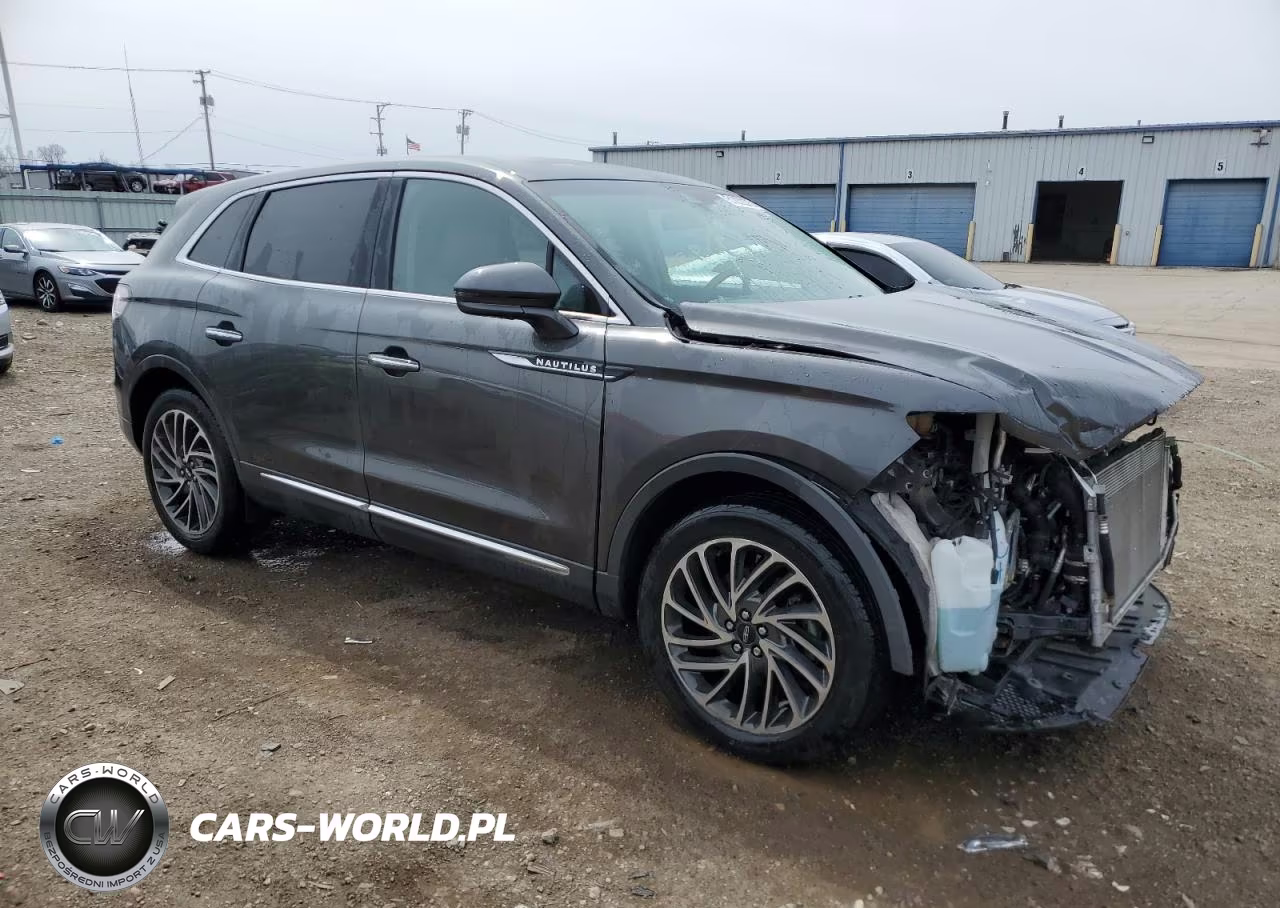 2019 Lincoln Nautilus Reserve VIN:2LMPJ8LP3KBL14603 - 4