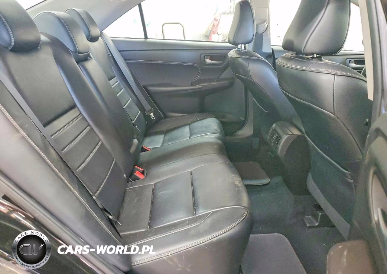 2016 Toyota Camry Xle VIN:4T1BF1FK3GU504627 - 10