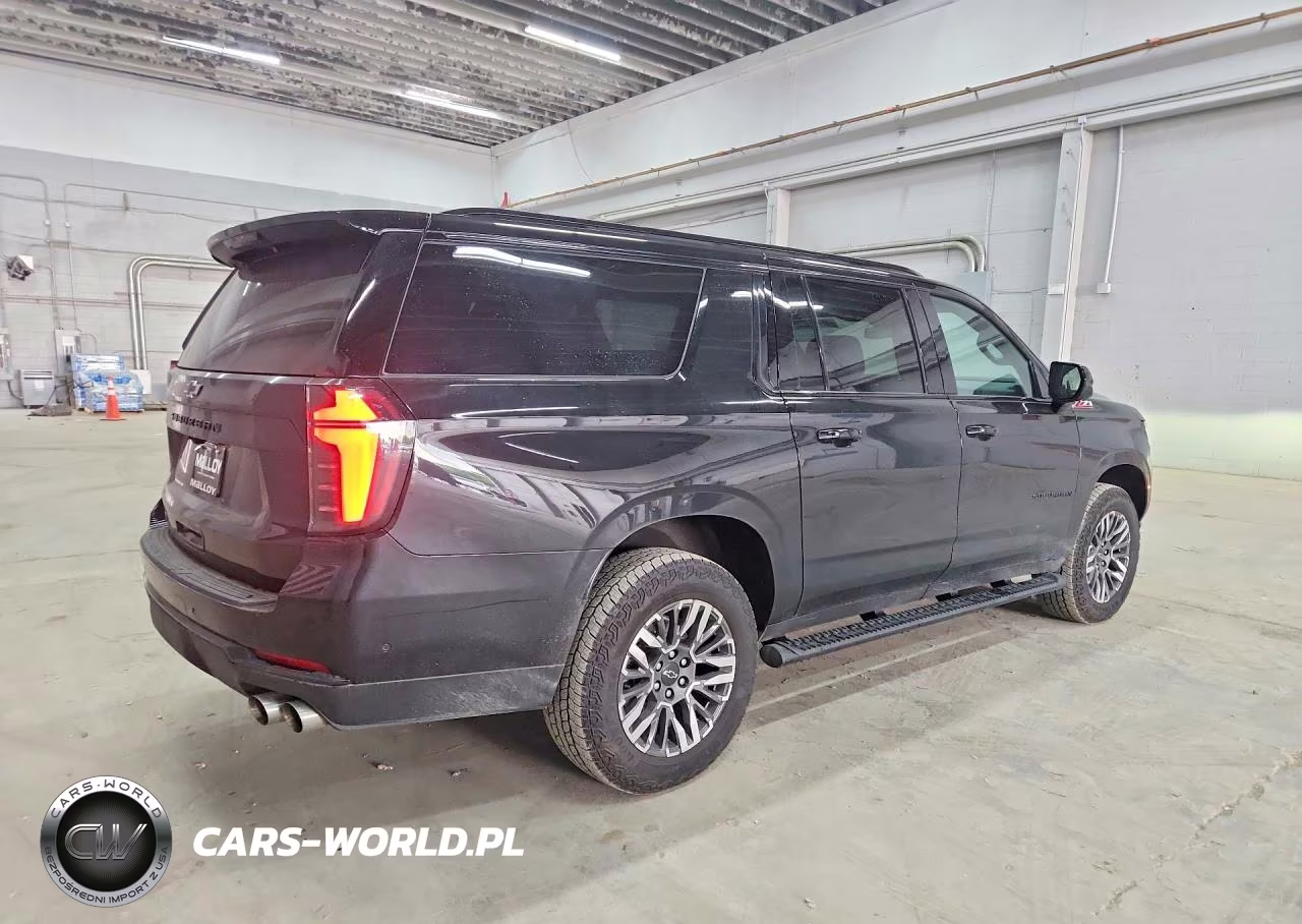 2026 Chevrolet Suburban K1500 Z71 VIN:1GNS6DKD1TR232161 - 3