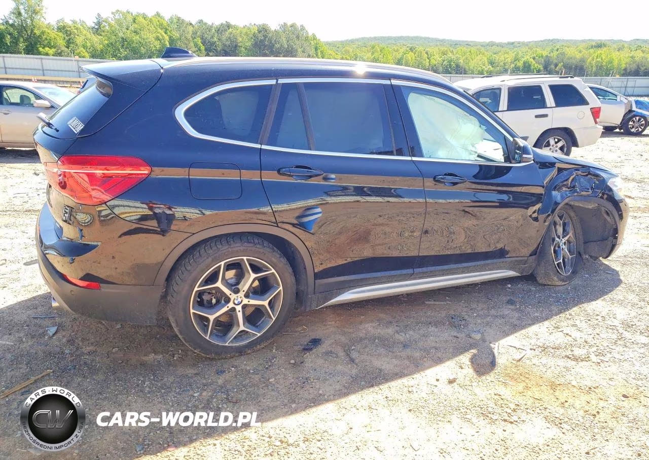 2018 BMW X1 xDrive28I VIN:WBXHT3C38J5L26945 - 3