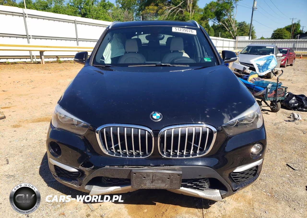 2018 BMW X1 xDrive28I VIN:WBXHT3C38J5L26945 - 5