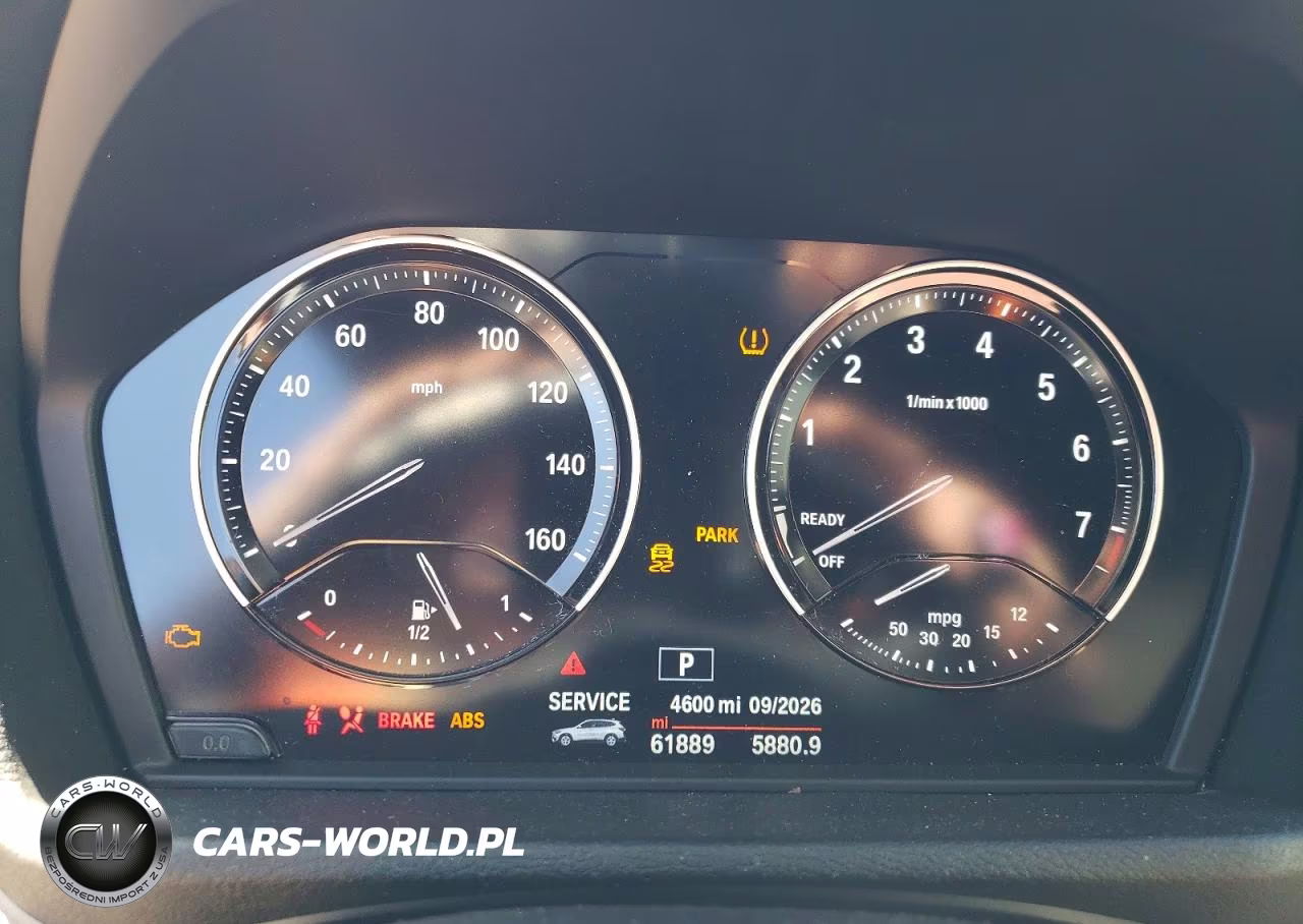 2018 BMW X1 xDrive28I VIN:WBXHT3C38J5L26945 - 9