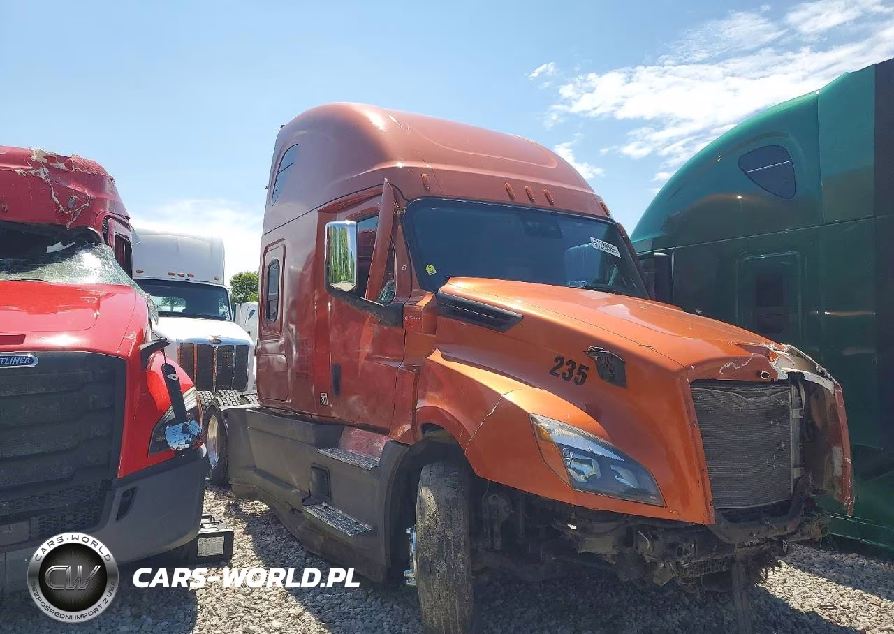 2022 Freightliner Cascadia 126 Semi Truck