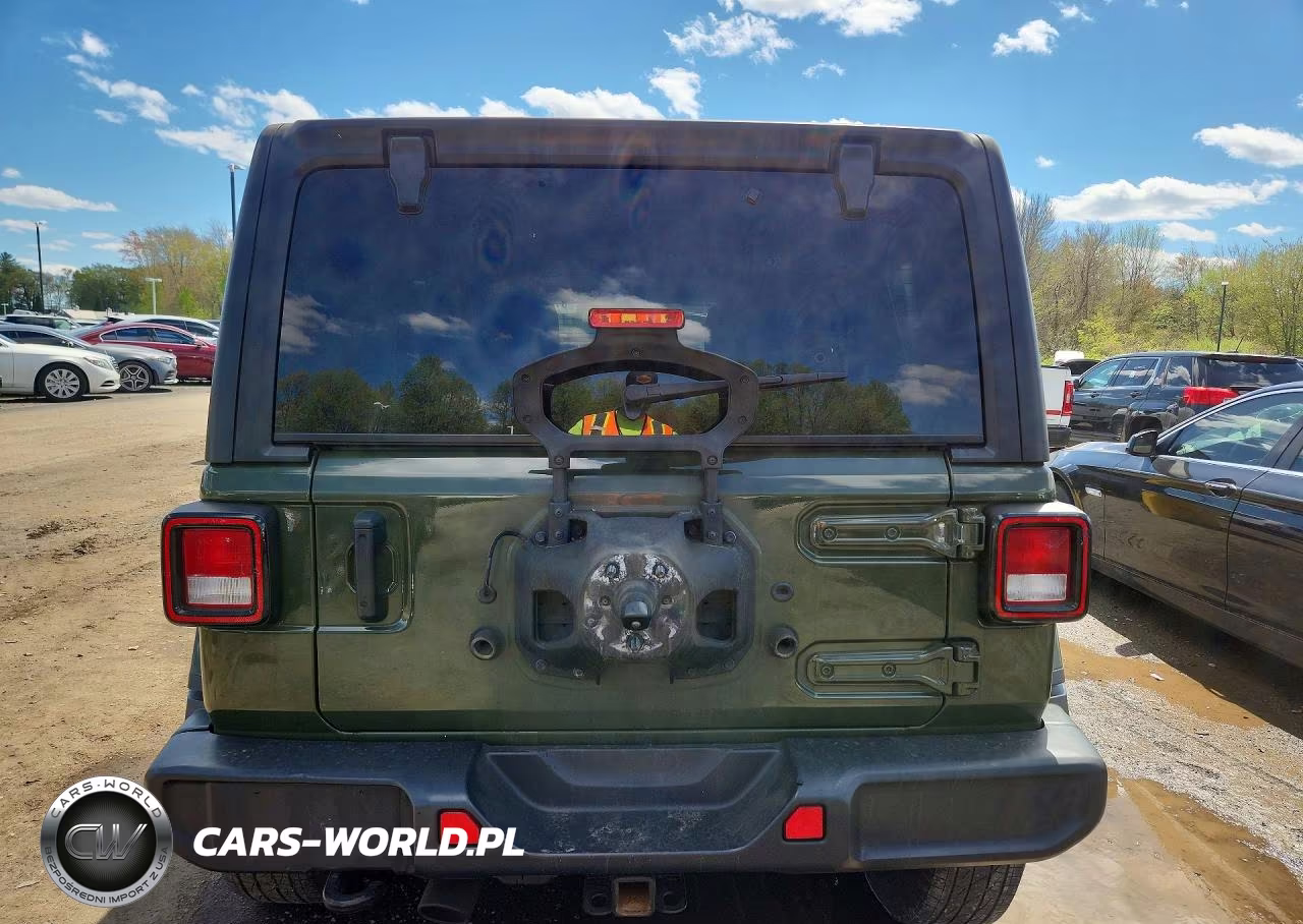 2021 Jeep Wrangler Unlimited Sahara VIN:1C4HJXEG6MW535867 - 6