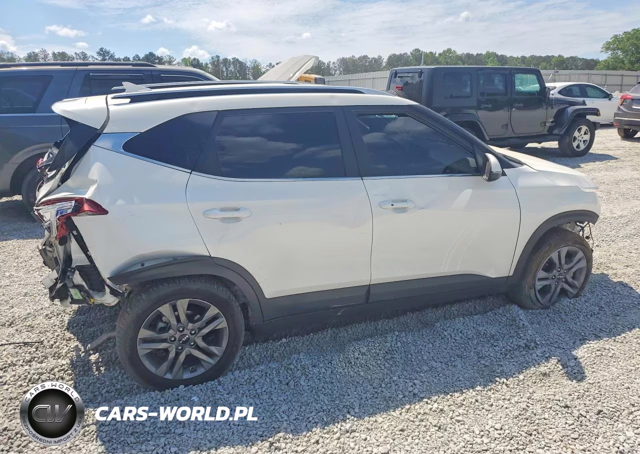 2023 Kia Seltos S VIN:KNDEU2AA4P7373069 - 3