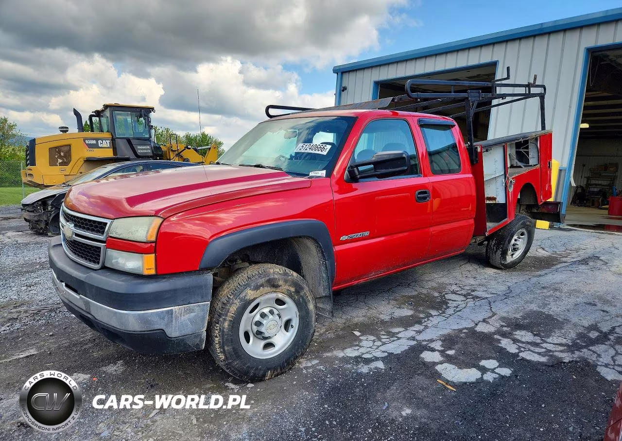 2007 Chevrolet Silverado C2500 Heavy Duty VIN:1GBHC29U07E110639 - 1