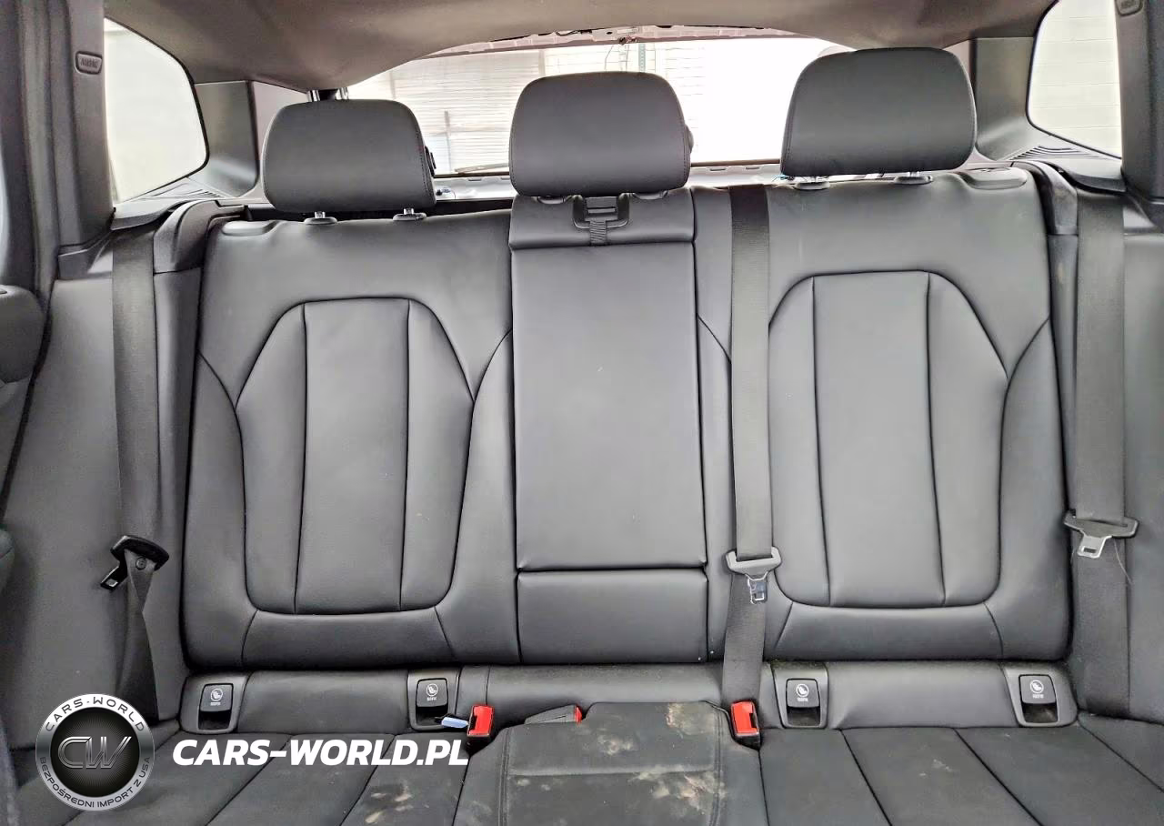 2019 BMW X3 xDrive30I VIN:5UXTR9C58KLD97510 - 10