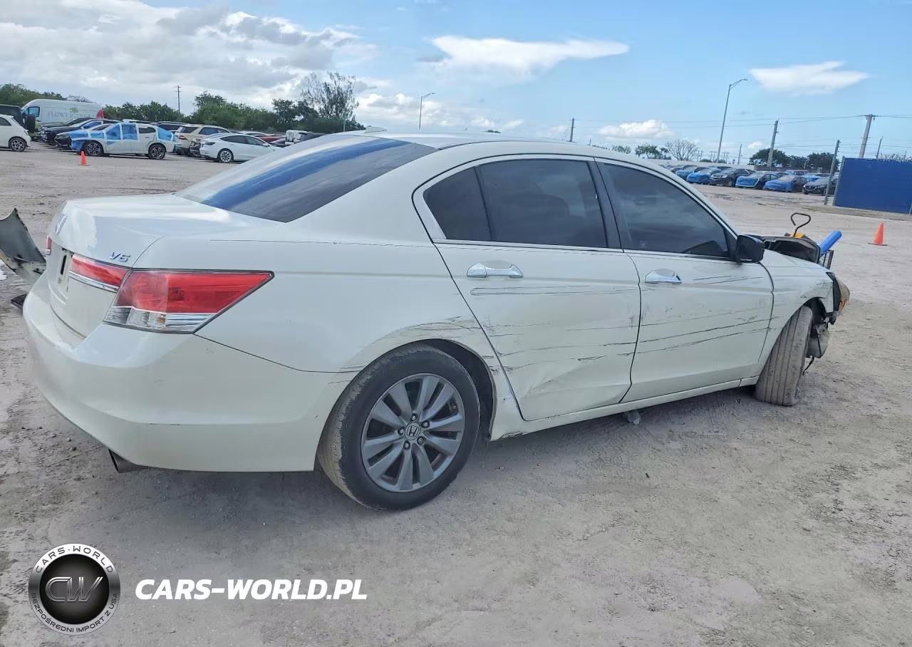 2011 Honda Accord Exl VIN:1HGCP3F86BA000218 - 3