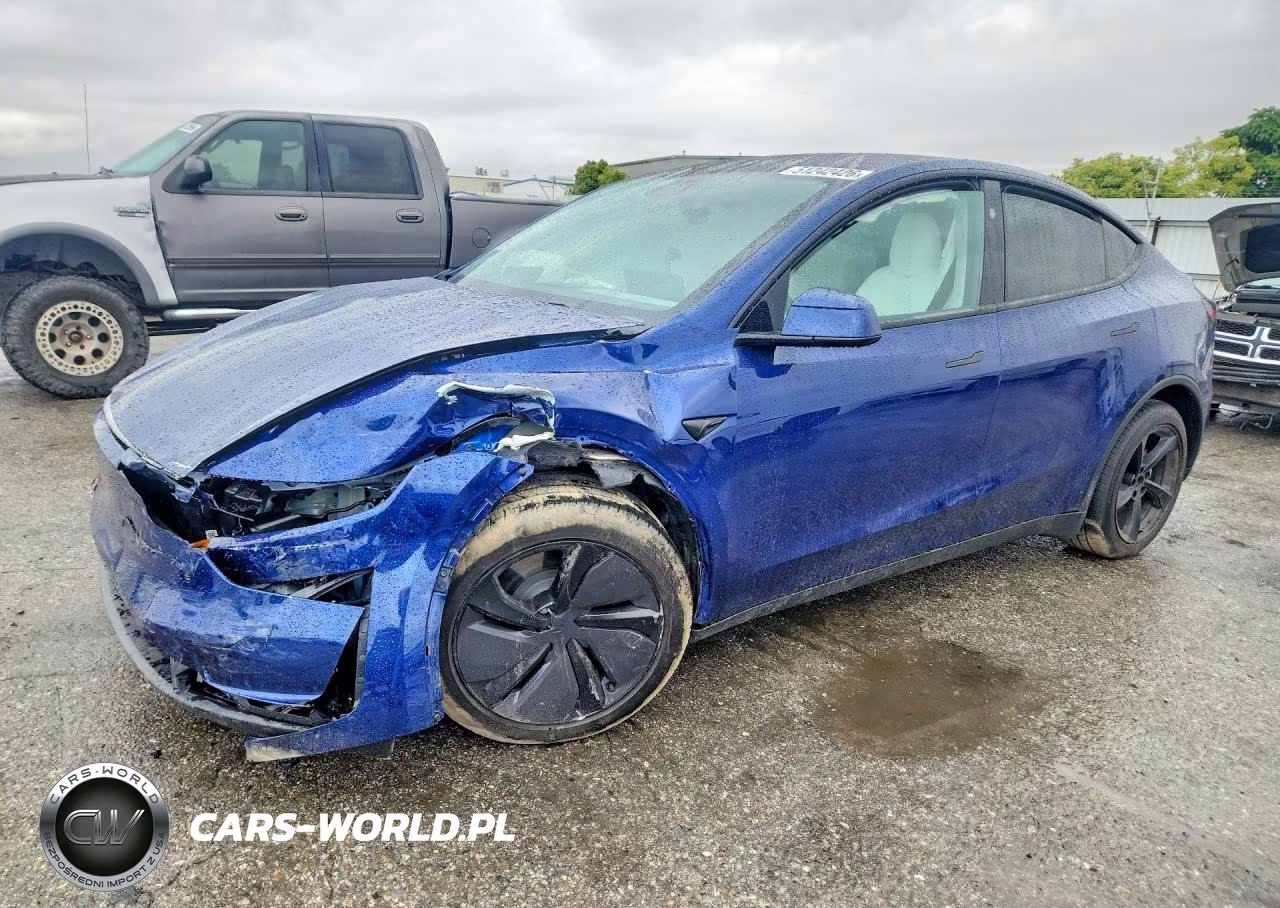 2026 Tesla Model Y – zdjęcie 1 z 12