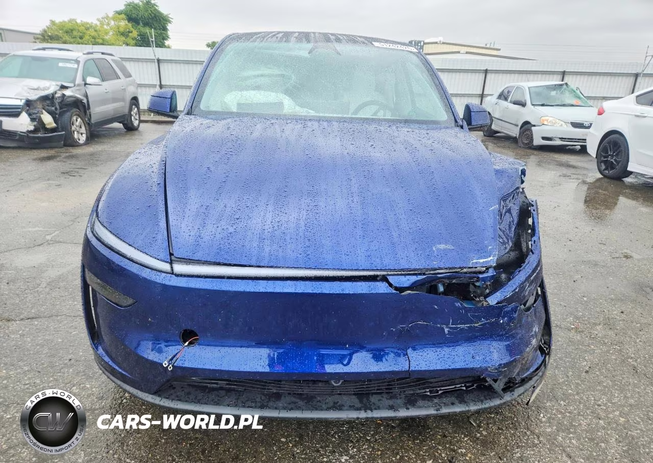 2026 Tesla Model Y VIN:7SAYGDEE9TF368325 - 5