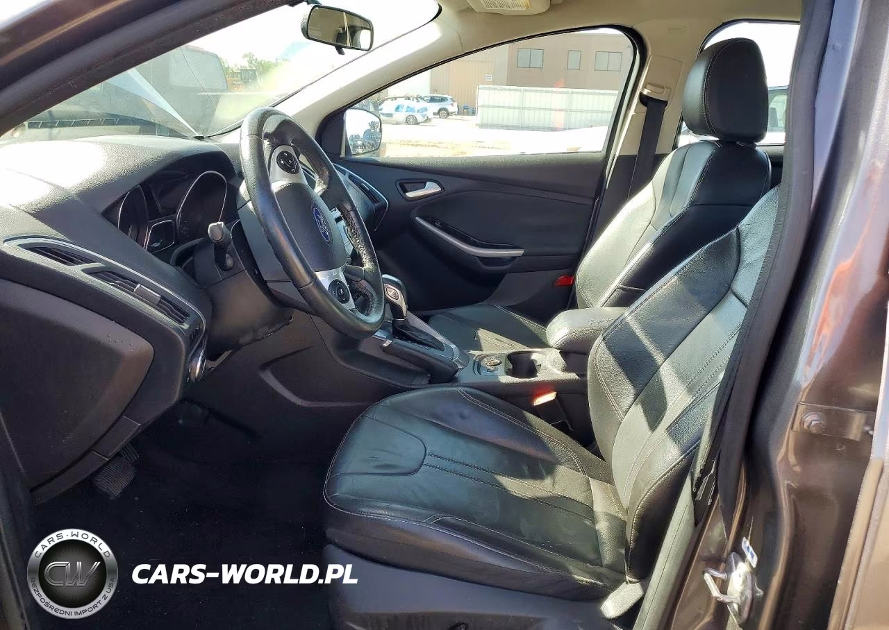 2014 Ford Focus Titanium VIN:1FADP3J29EL413240 - 7