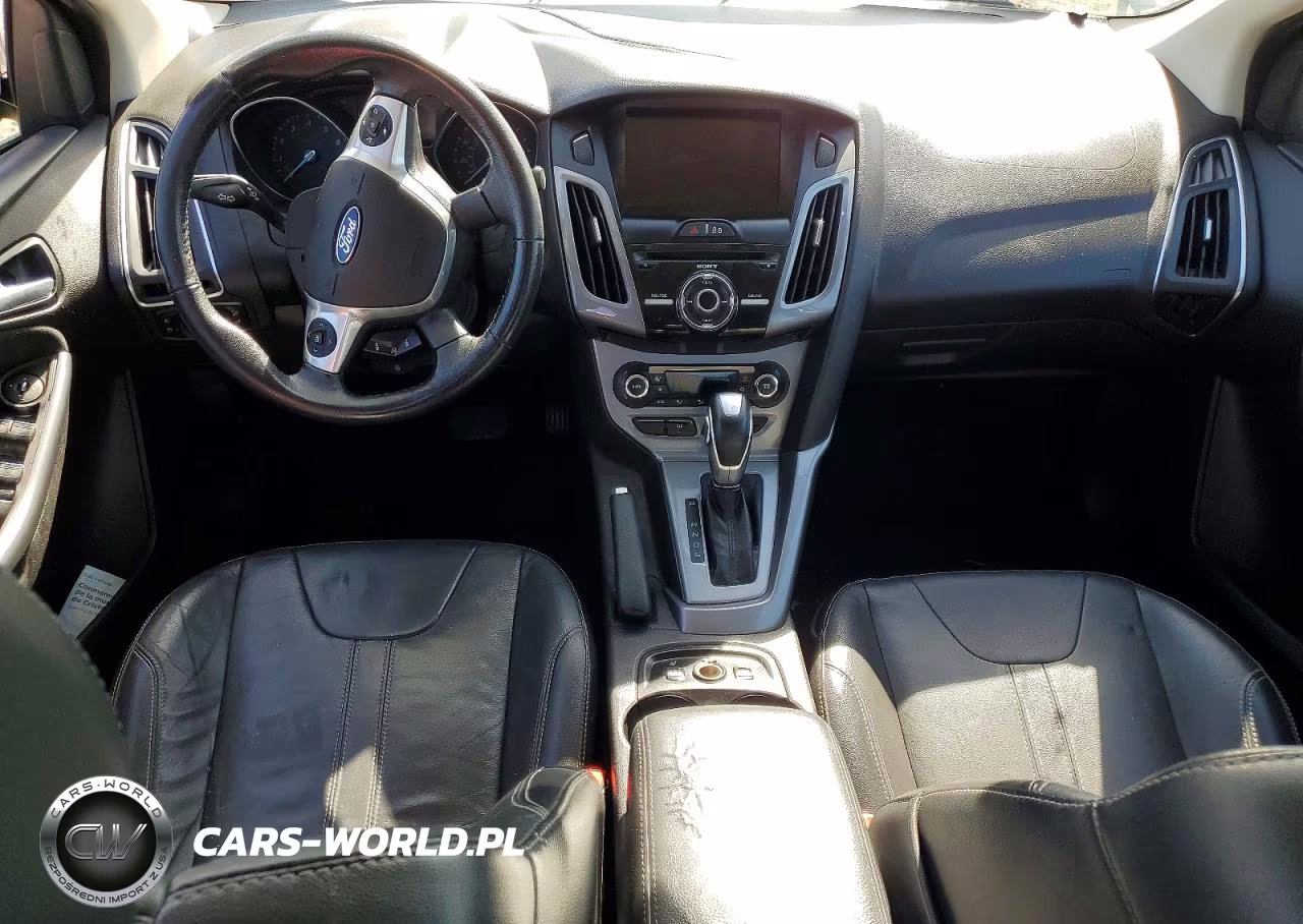2014 Ford Focus Titanium VIN:1FADP3J29EL413240 - 8