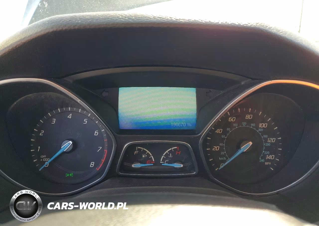 2014 Ford Focus Titanium VIN:1FADP3J29EL413240 - 9