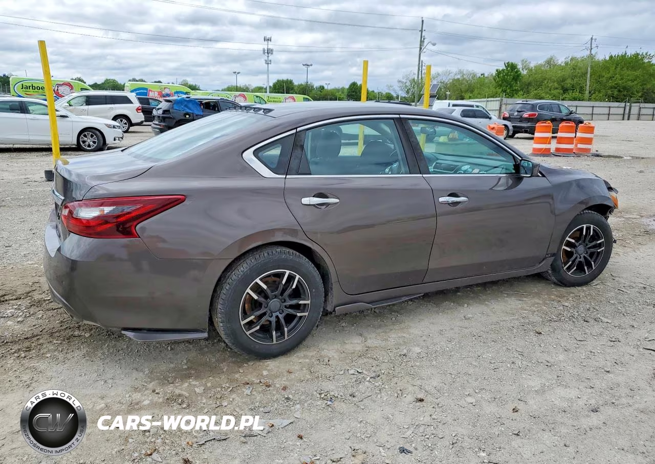 2016 Nissan Altima 2.5 S VIN:1N4AL3AP2GN330749 - 3