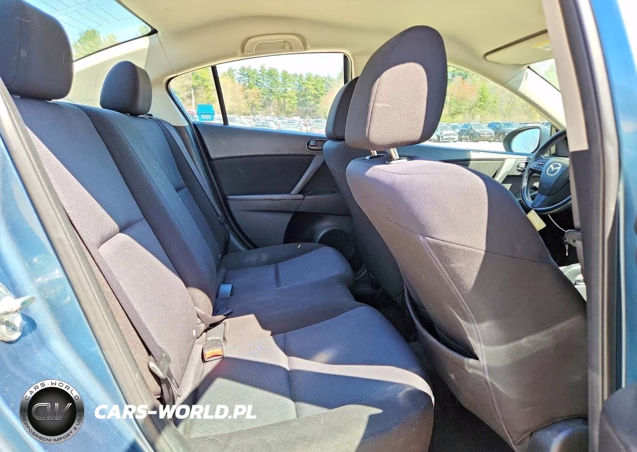2021 Mazda 3 I VIN:JM1BL1SG3A1352730 - 10