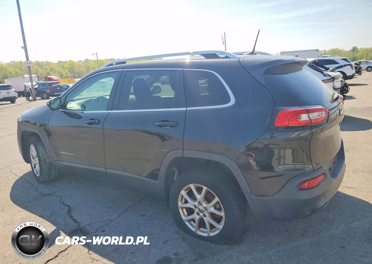 2017 Jeep Cherokee Latitude VIN:1C4PJLCB6HW593527 - 2