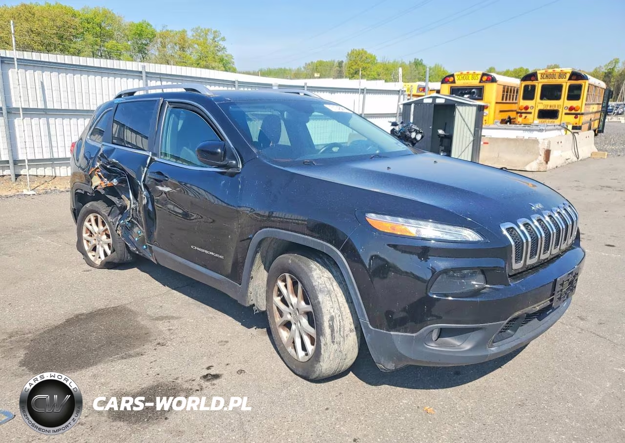 2017 Jeep Cherokee Latitude VIN:1C4PJLCB6HW593527 - 4