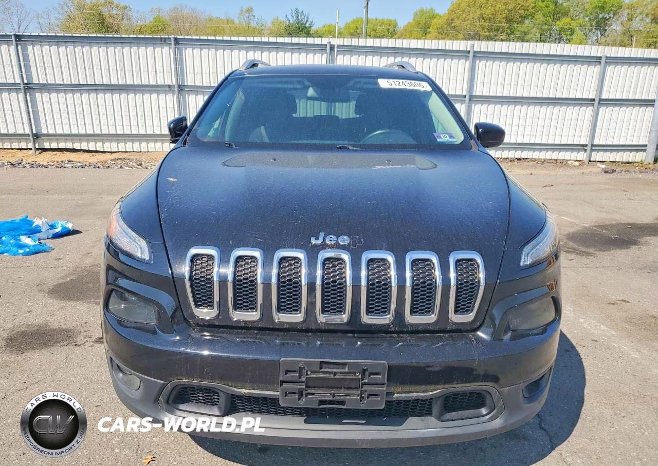 2017 Jeep Cherokee Latitude VIN:1C4PJLCB6HW593527 - 5