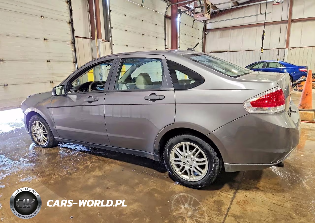 2009 Ford Focus Se VIN:1FAHP35N99W145588 - 2