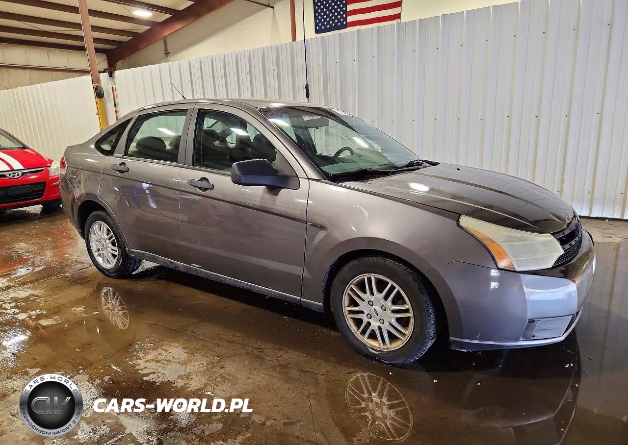 2009 Ford Focus Se VIN:1FAHP35N99W145588 - 4