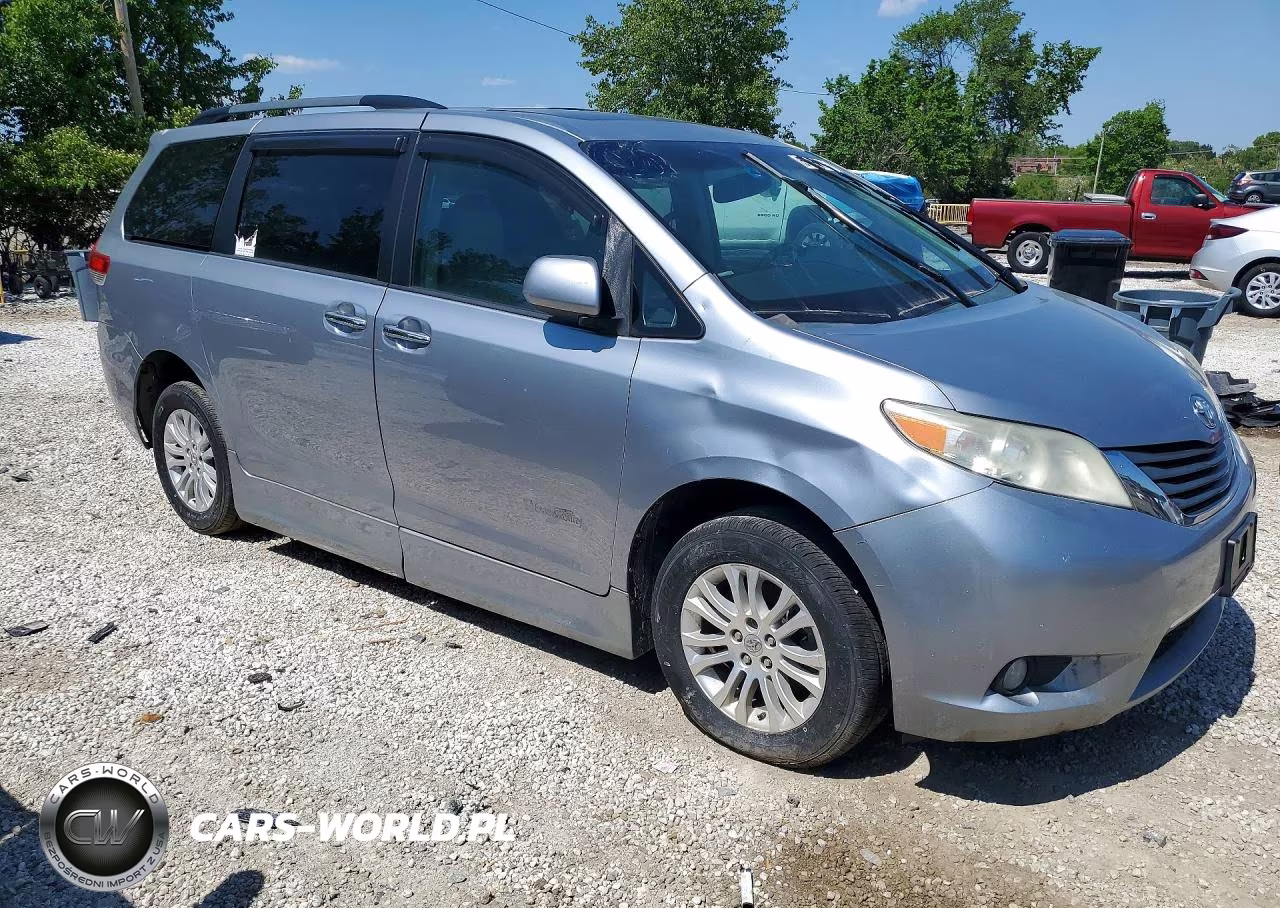 TOYOTA SIENNA XLE VIN:5TDYK3DCXBS104773 - 4