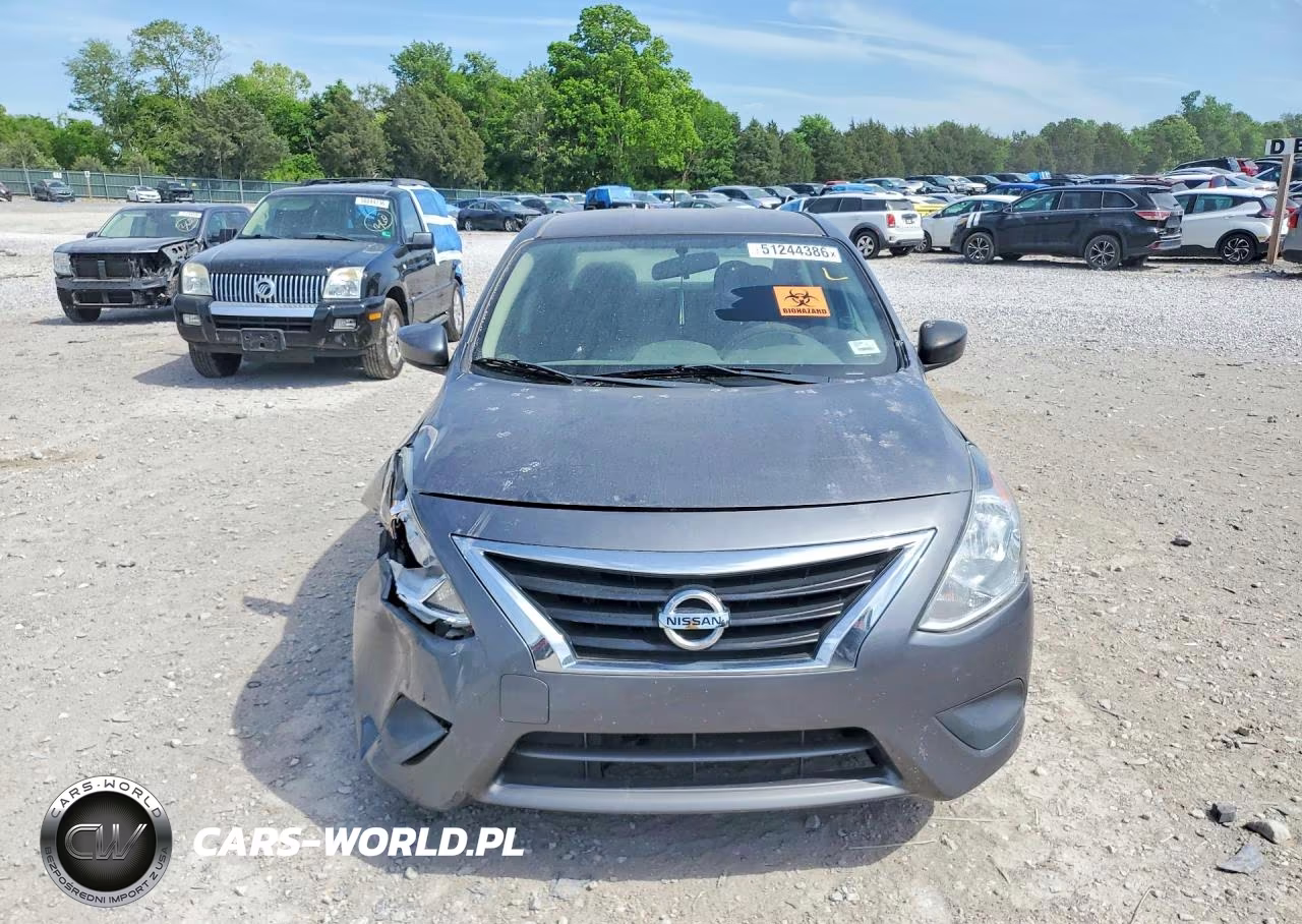 2018 Nissan Versa S Plus VIN:3N1CN7AP6JL832985 - 5