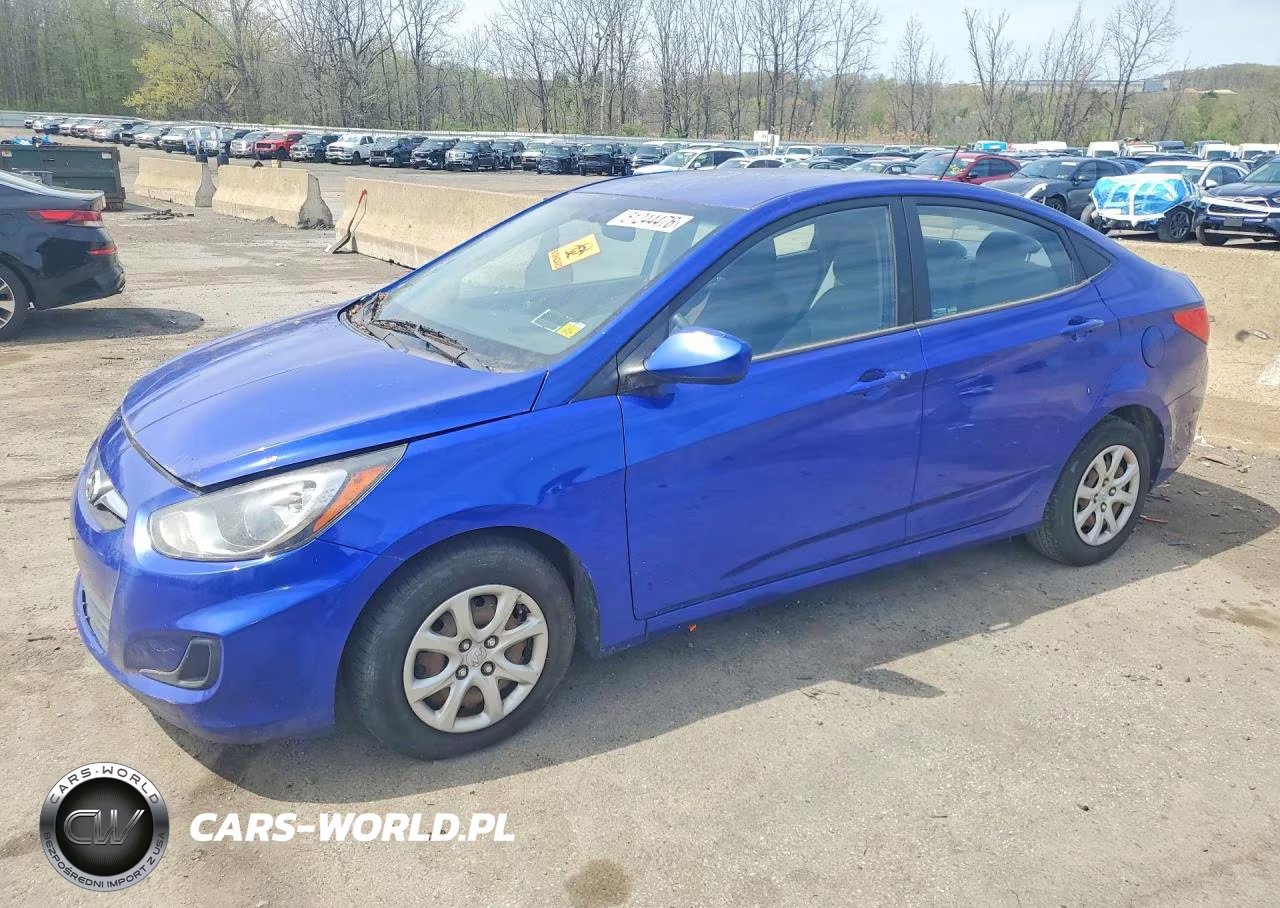 2013 Hyundai Accent – zdjęcie 1 z 12