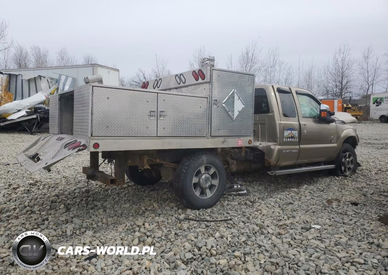 2011 Ford F250 Super Duty VIN:1FT7X2BT9BEA97590 - 3