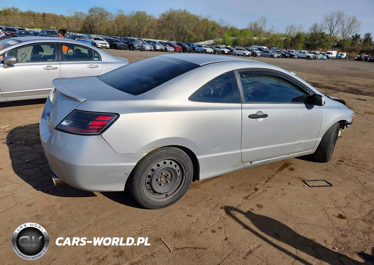 2007 Honda Civic Lx VIN:2HGFG12657H562772 - 3