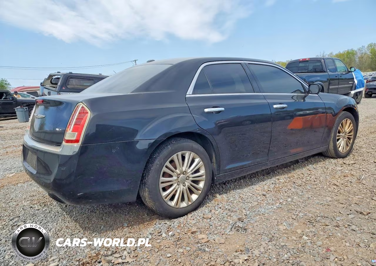 2013 Chrysler 300C VIN:2C3CCAKG4DH683170 - 3