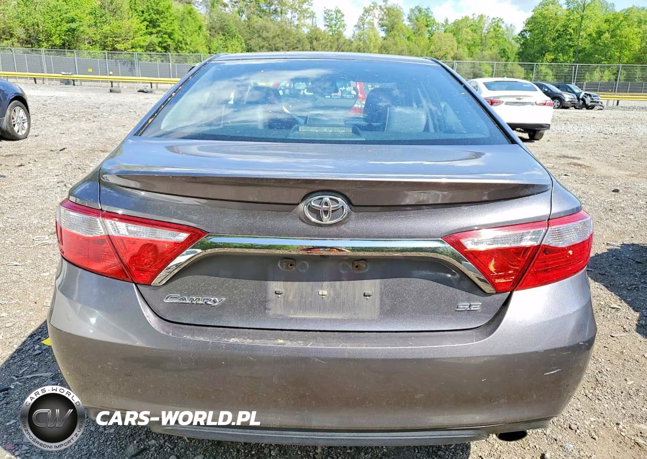 2015 Toyota Camry Se VIN:4T1BF1FK4FU083094 - 6